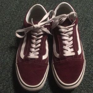 Maroon Vans Old Skool size 8.5